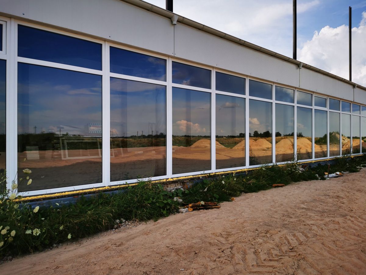 Plastikiniai langai Šiauliuose: kodėl verta pakeisti senus langus?